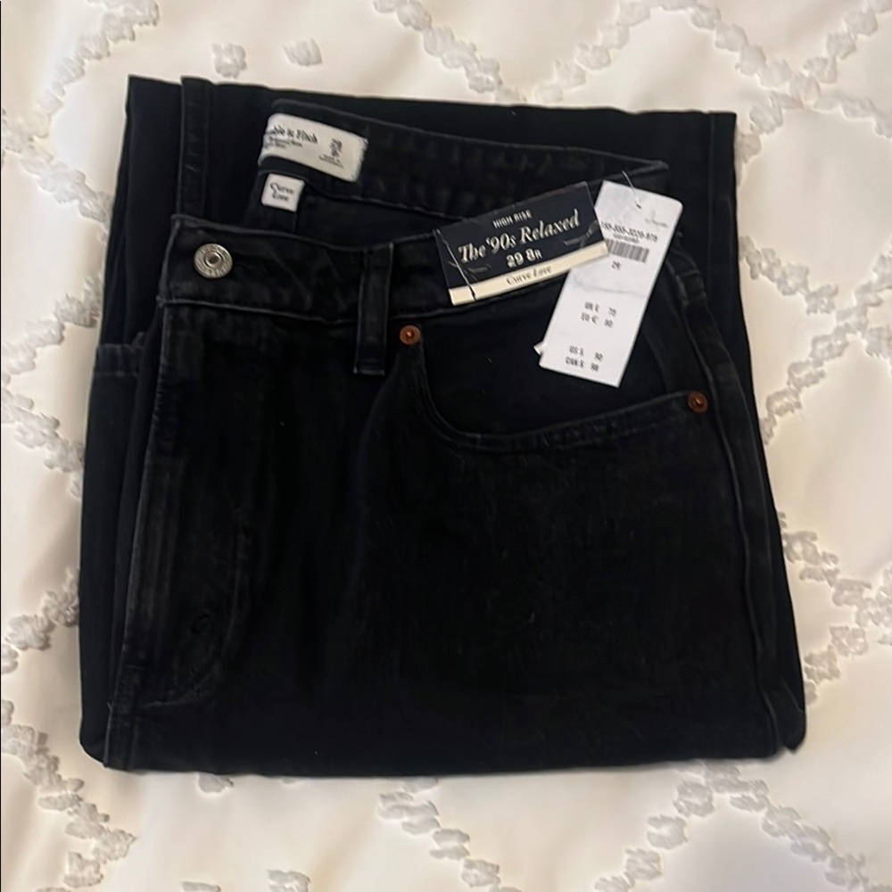 Abercrombie & Fitch Black Curve Love Relaxed Jeans